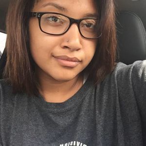 Meet your Posher, Eva